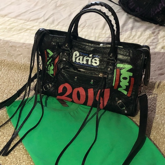 New New New Balenciaga 💼 💵 - Picture 3 of 3